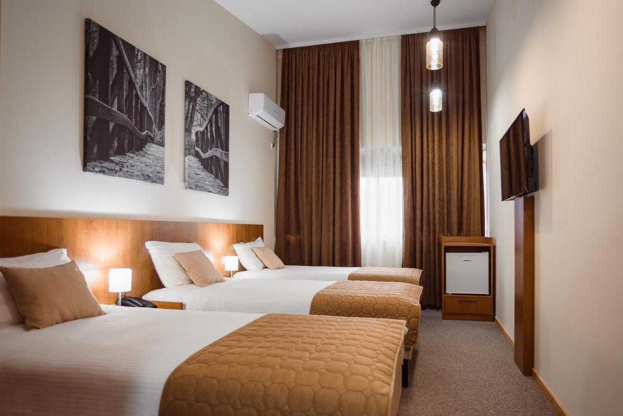 Sajam Garni Hotel 레스코바츠 외부 사진
