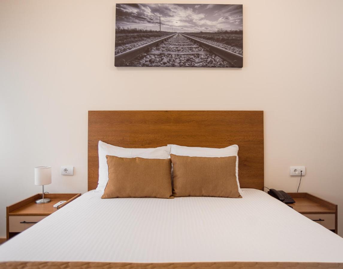 Sajam Garni Hotel 레스코바츠 외부 사진